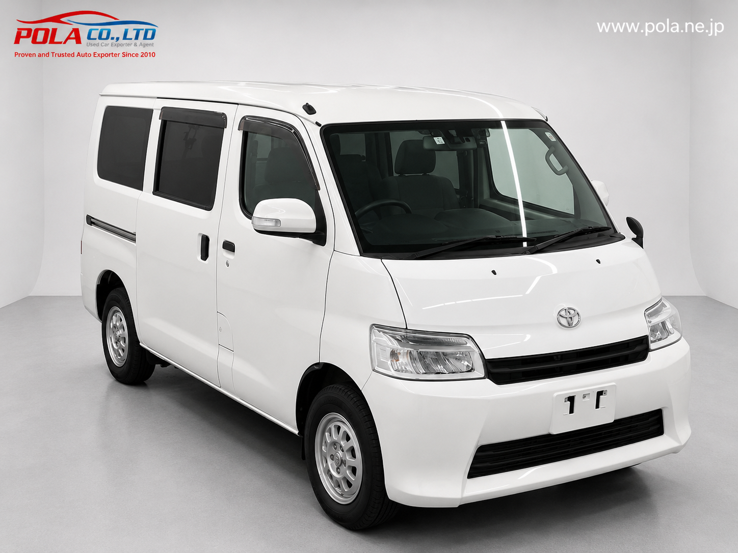 TOWNACE VAN